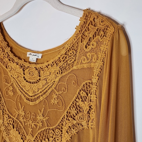 Lace Mesh Boho Woodland Fairy Goth Hippie Blouse Gold Size Medium - Picture 3 of 10